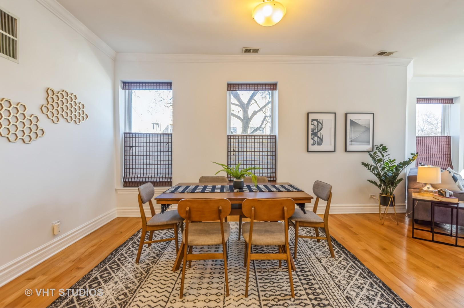 3032 W North Avenue Unit: 1