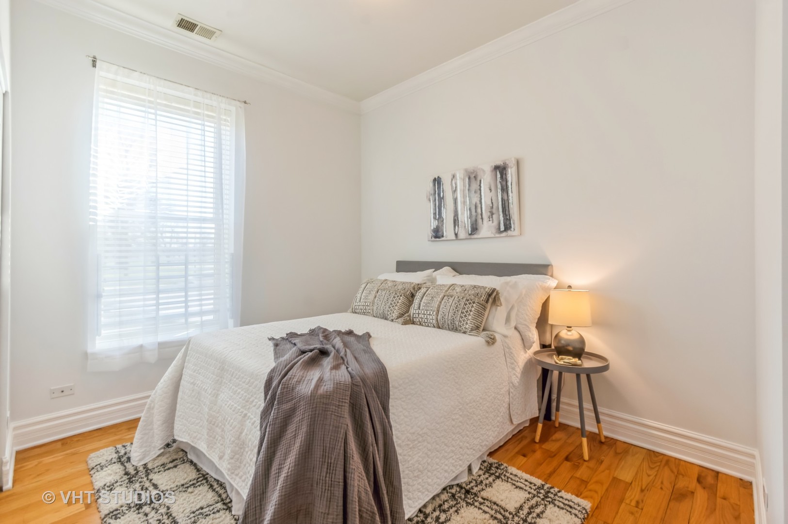 3032 W North Avenue Unit: 1