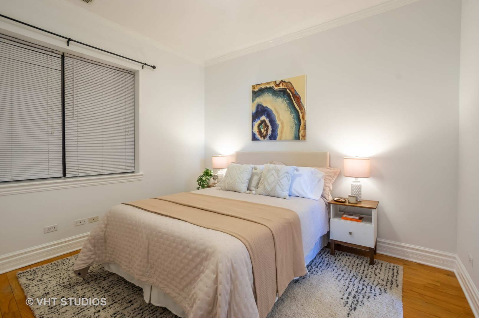 3032 W North Avenue Unit: 1