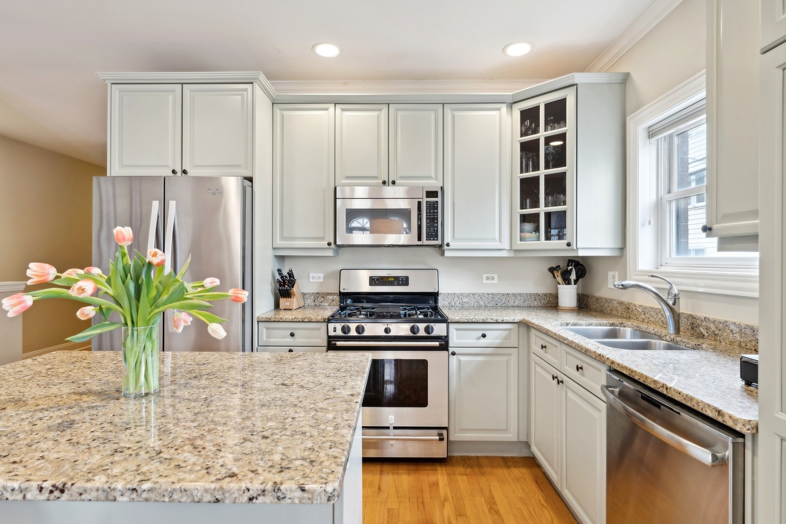 2147 W RICE Street Unit: 1W