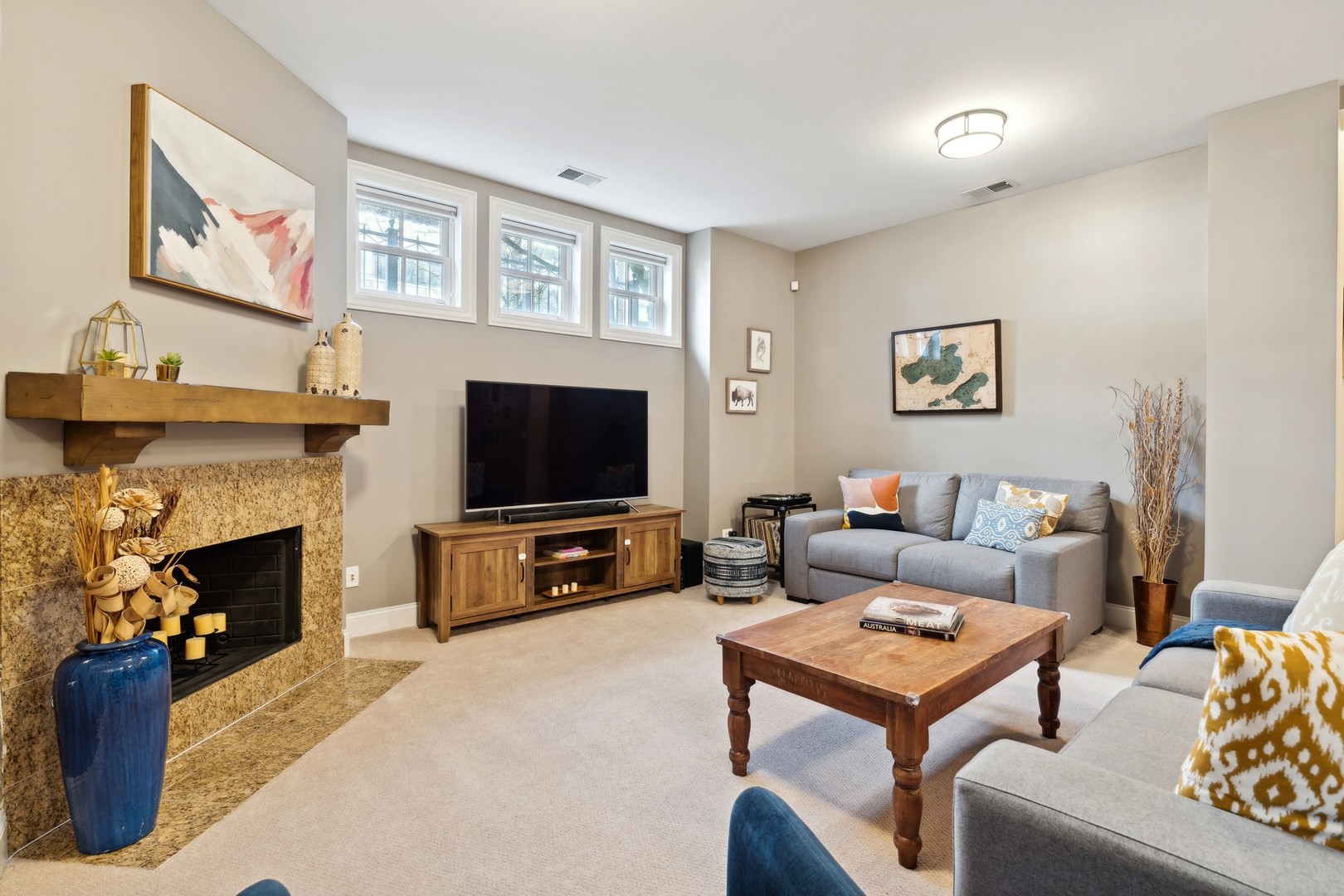 2147 W RICE Street Unit: 1W