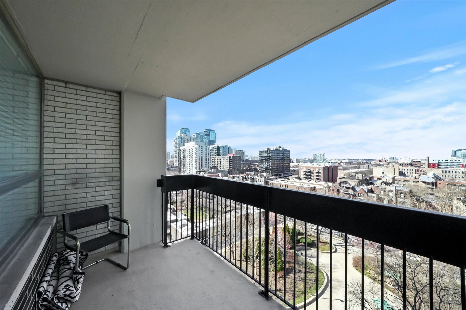 1355 N Sandburg Terrace Unit: 1109D