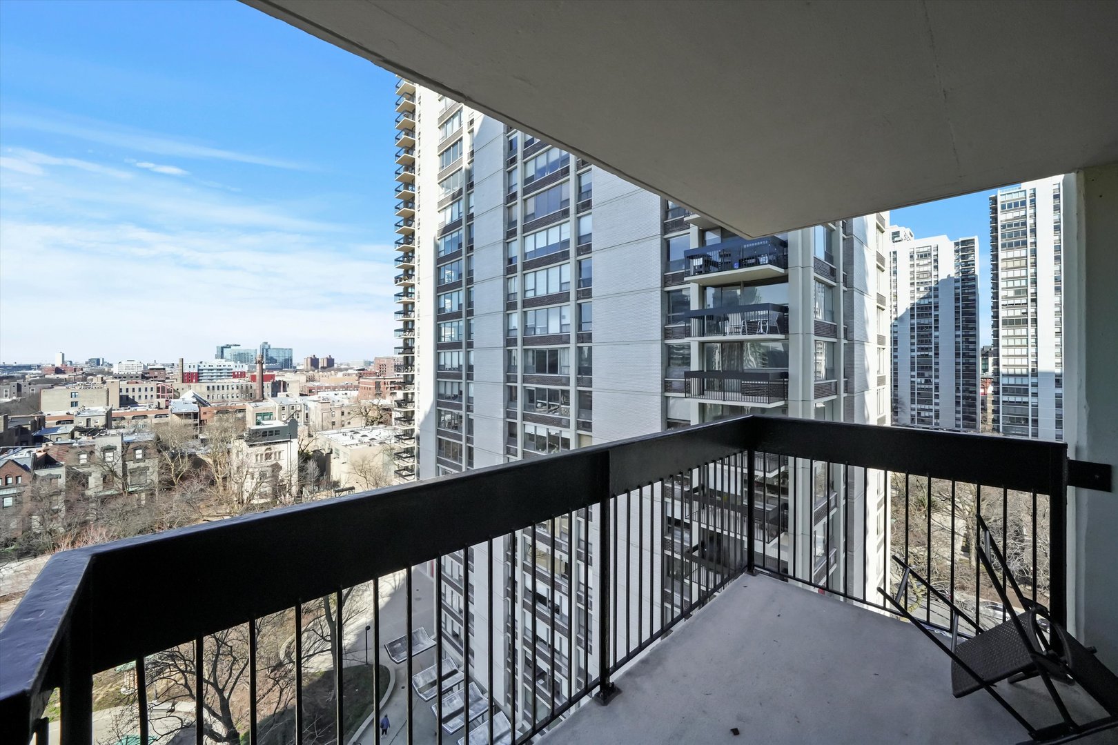 1355 N Sandburg Terrace Unit: 1109D