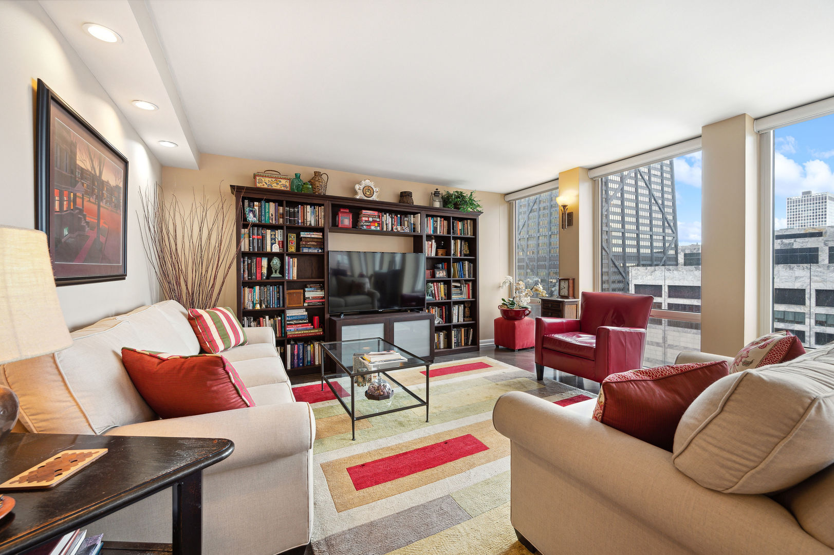 111 E Chestnut Street Unit: 20K