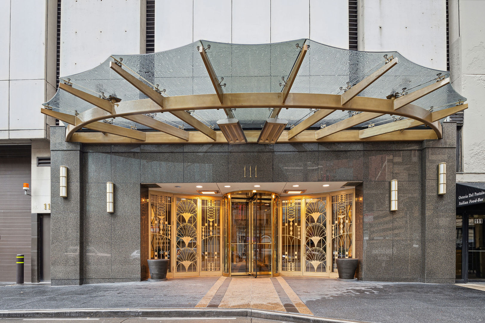 111 E Chestnut Street Unit: 20K