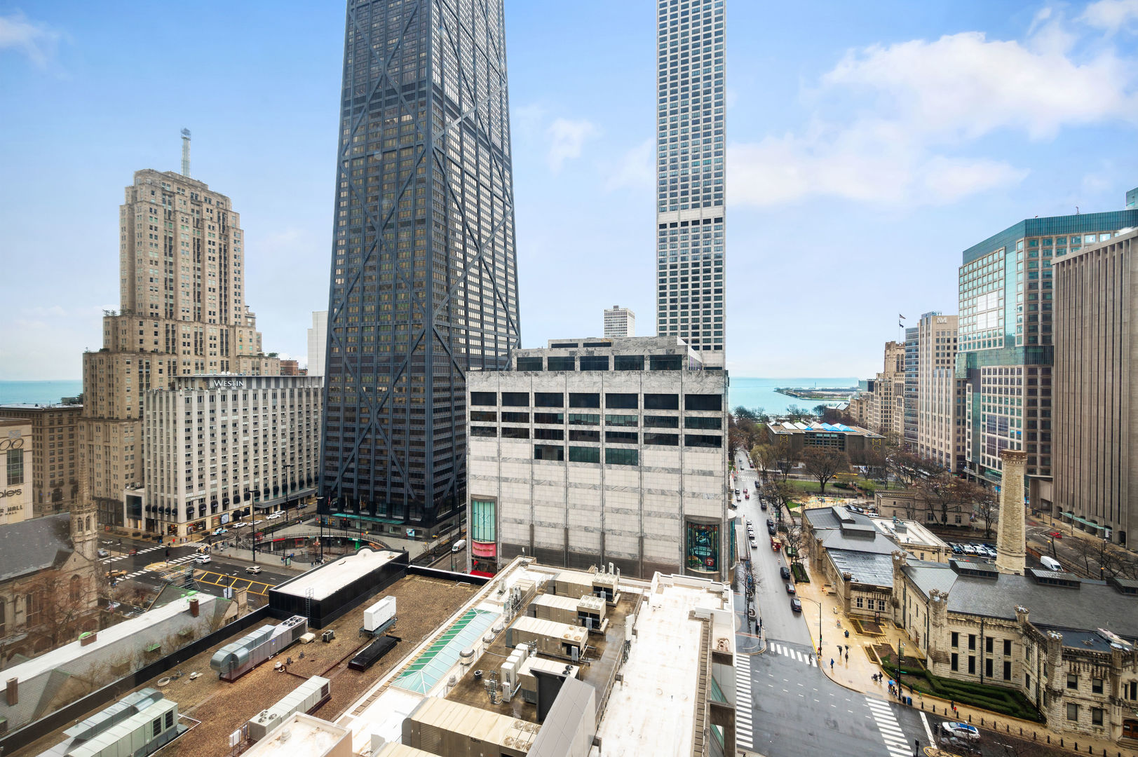 111 E Chestnut Street Unit: 20K