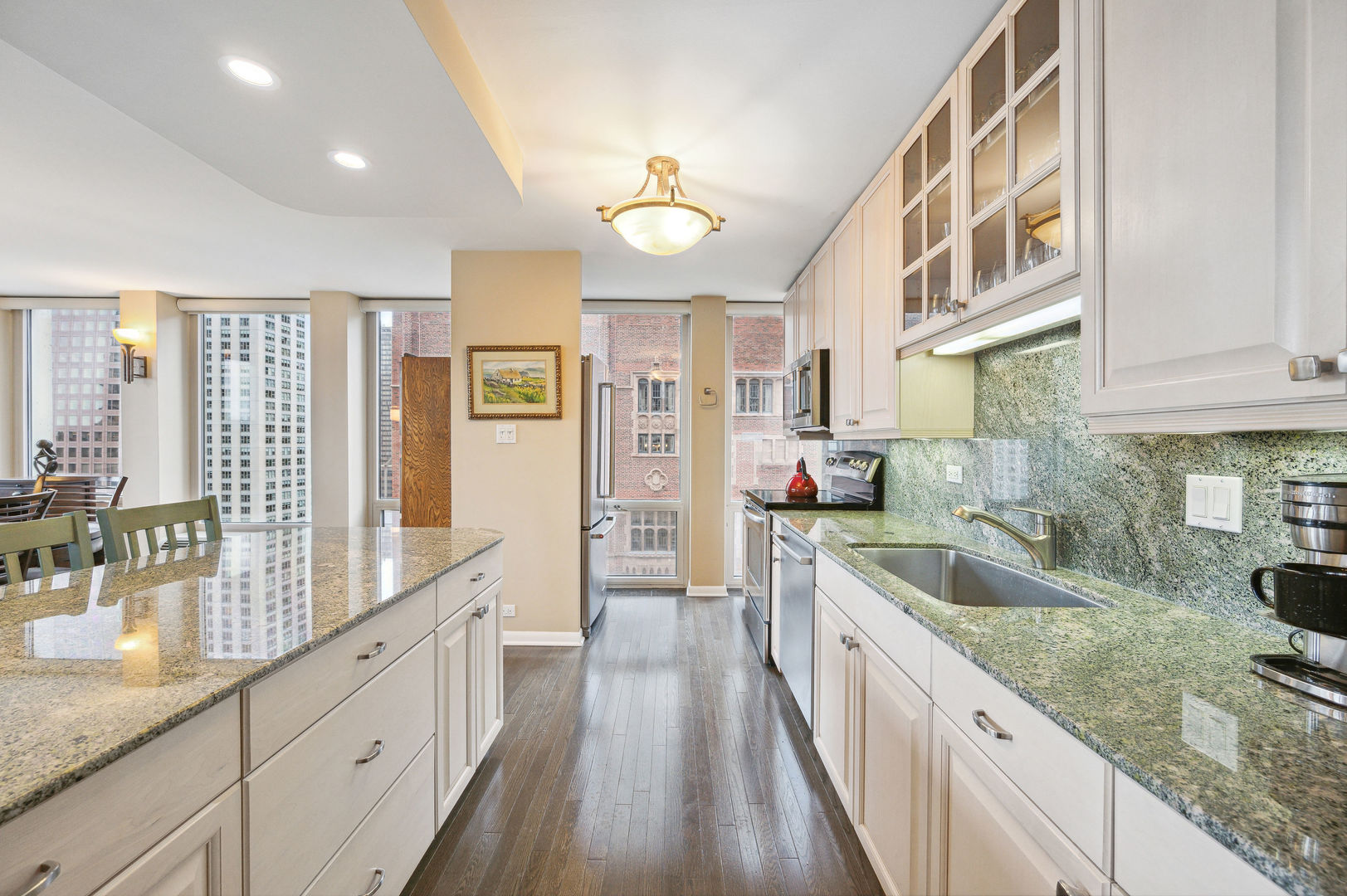 111 E Chestnut Street Unit: 20K