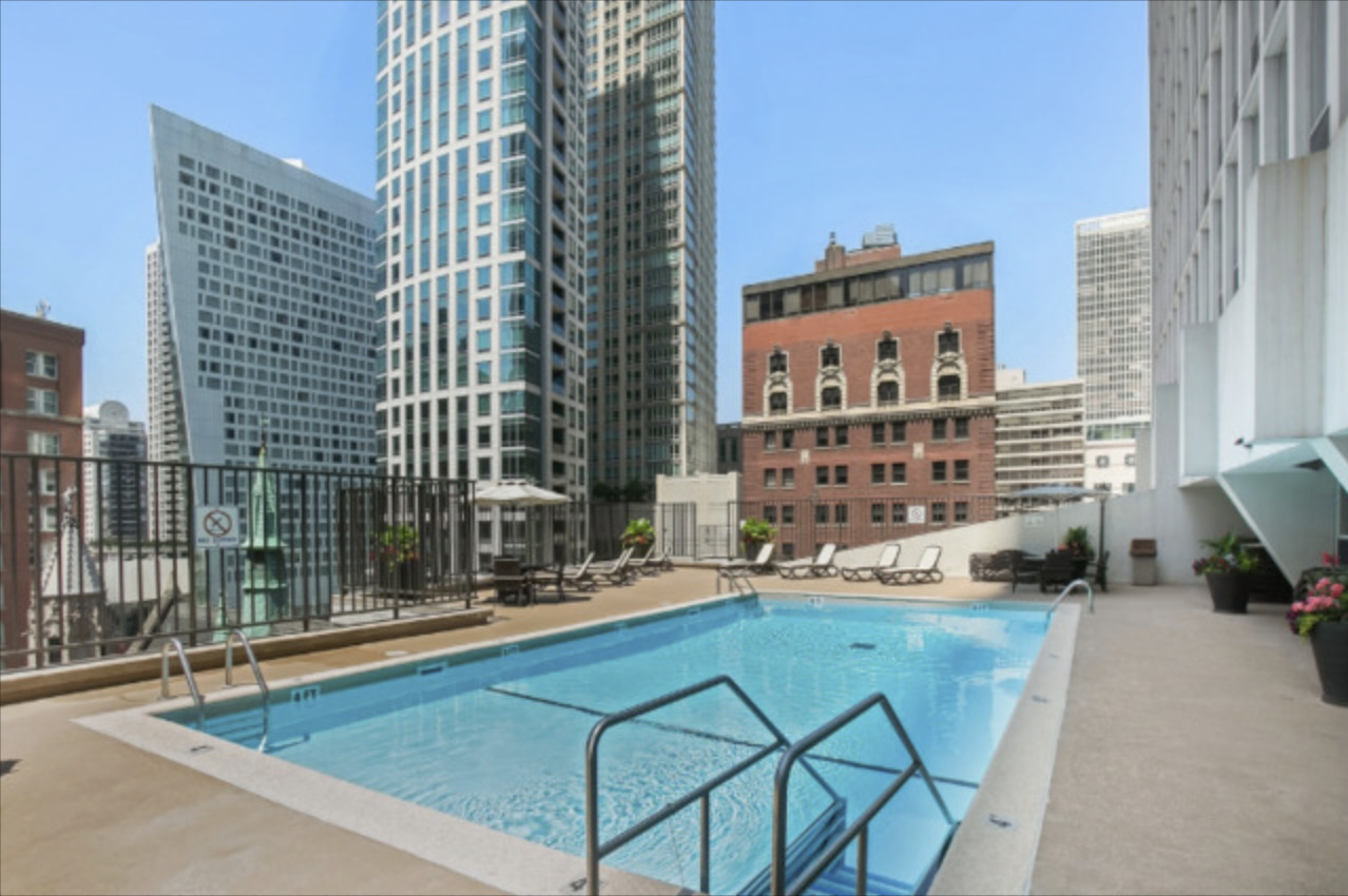 111 E Chestnut Street Unit: 20K