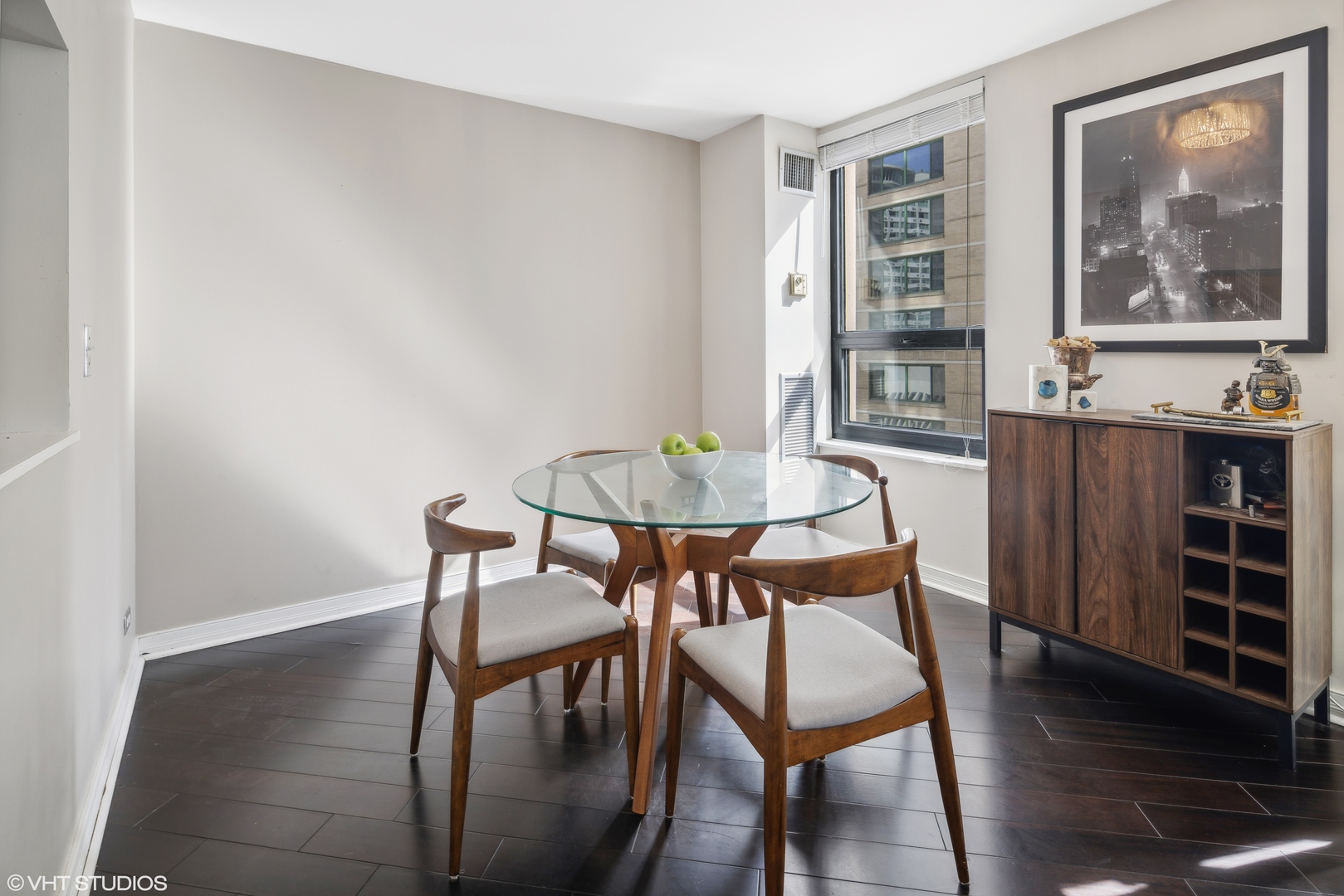 401 E Ontario Street Unit: 1606