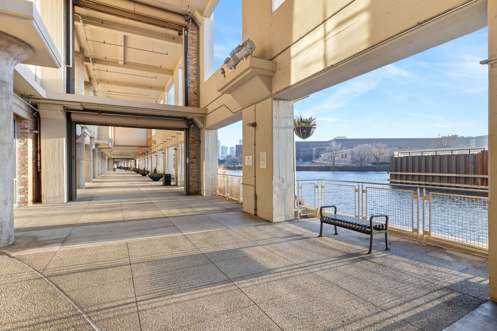 900 N Kingsbury Street Unit: 742