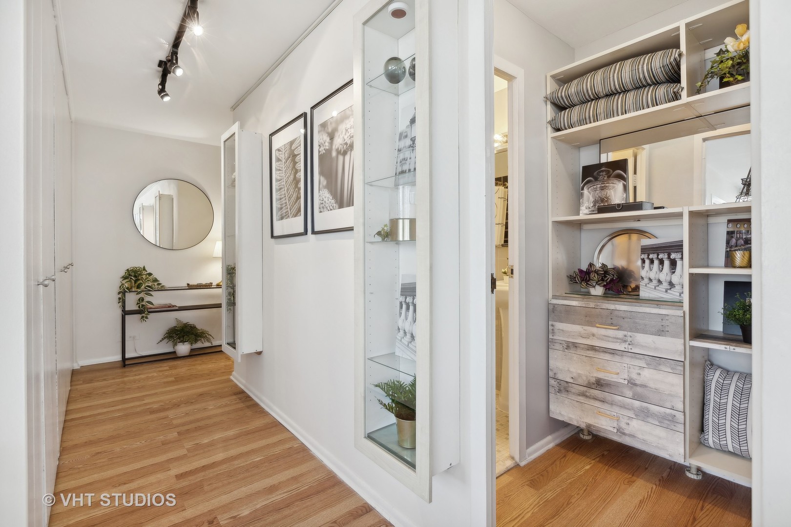 3550 N Lake Shore Drive Unit: 1826