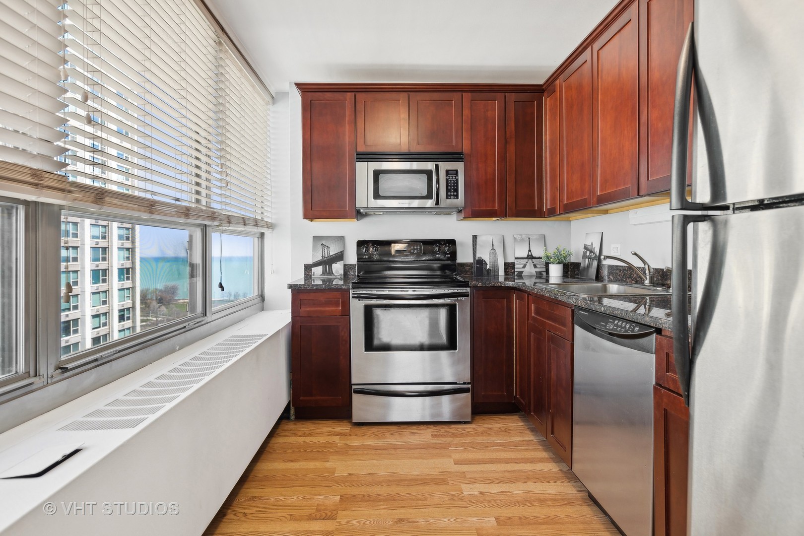 3550 N Lake Shore Drive Unit: 1826