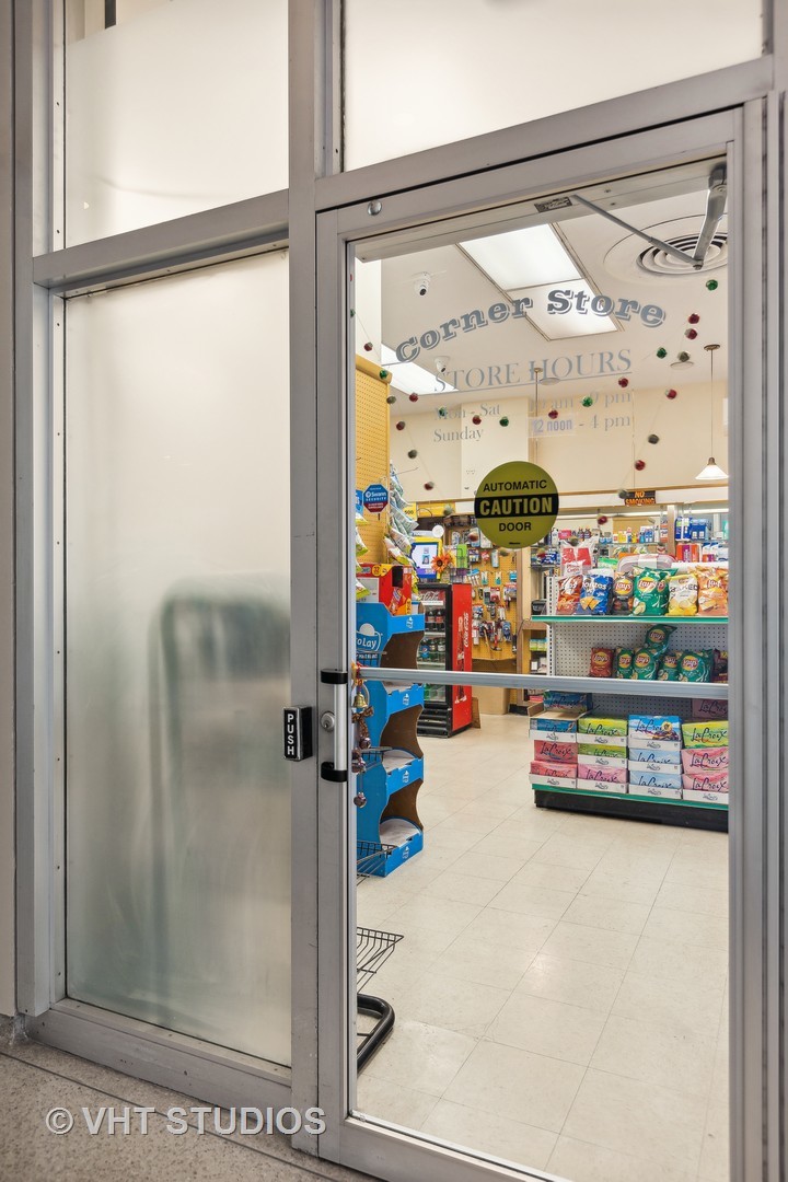 3550 N Lake Shore Drive Unit: 1826