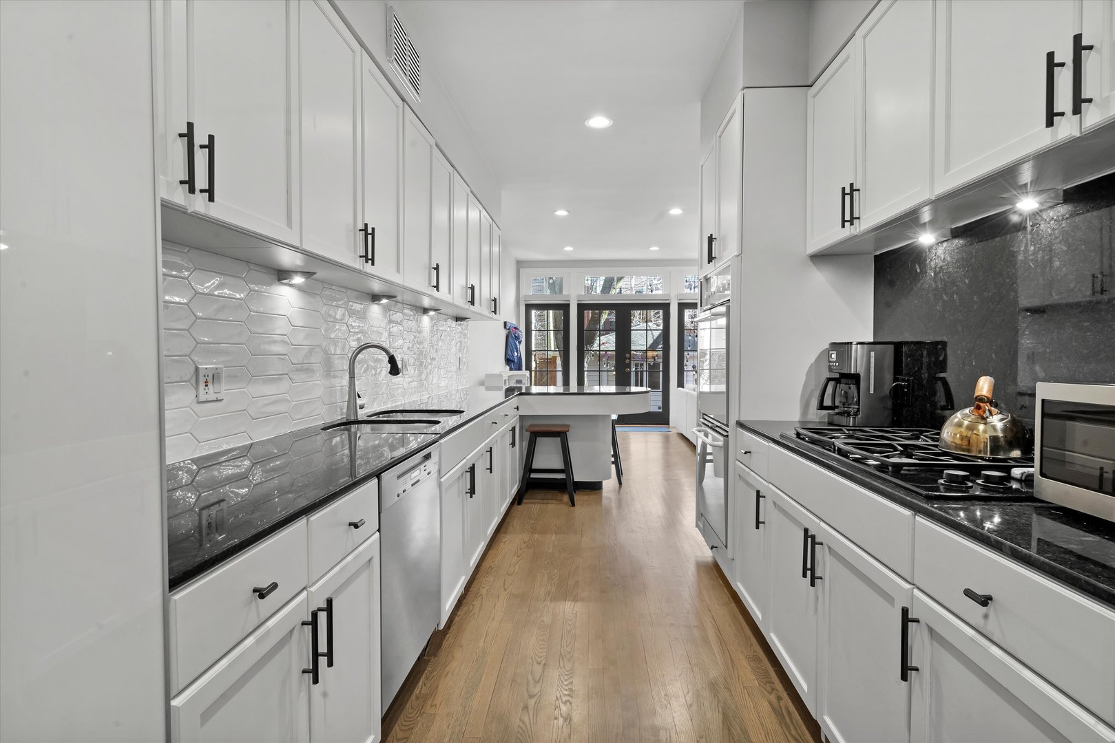 2051 N Bissell Street