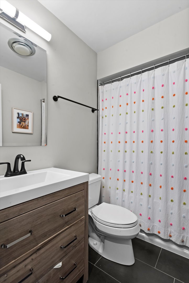 2051 N Bissell Street