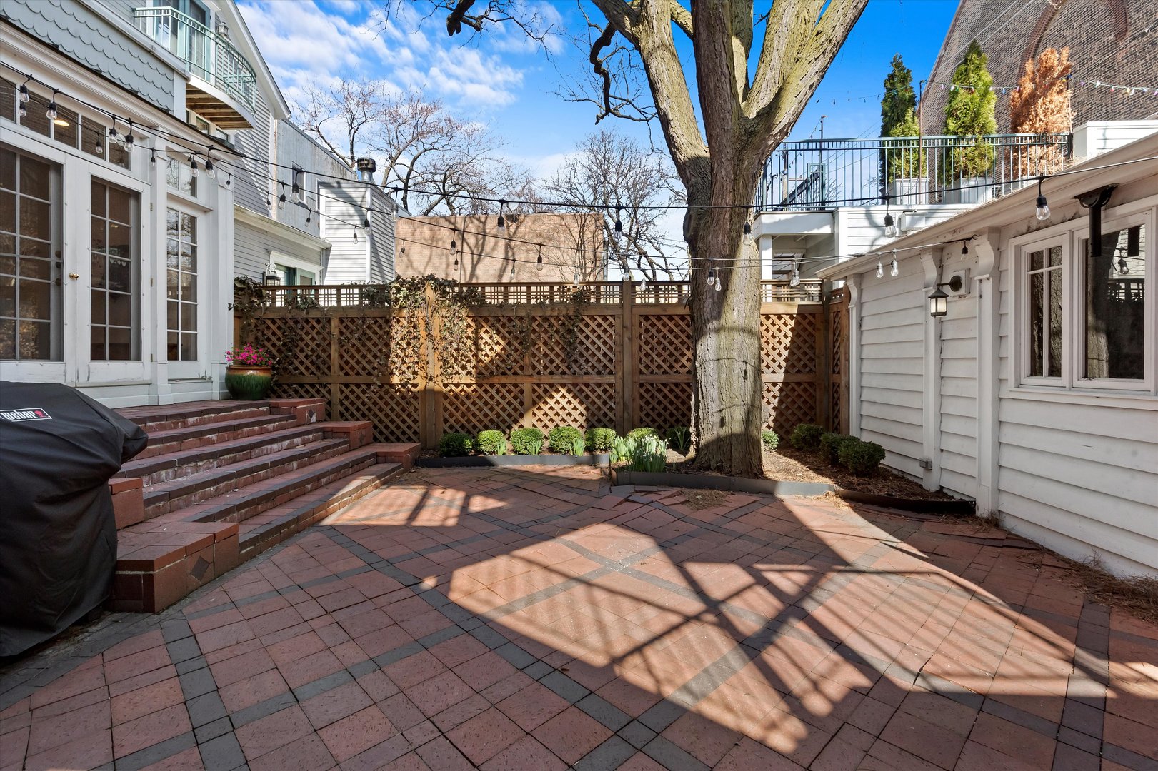 2051 N Bissell Street