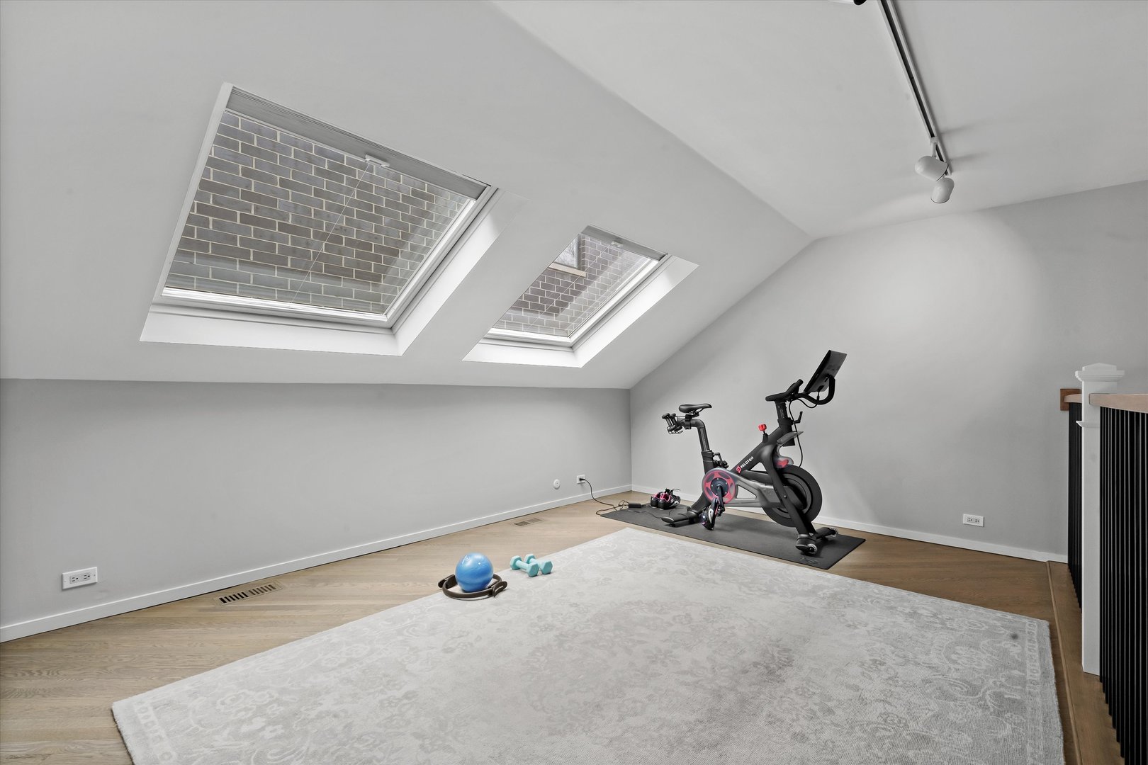 2051 N Bissell Street