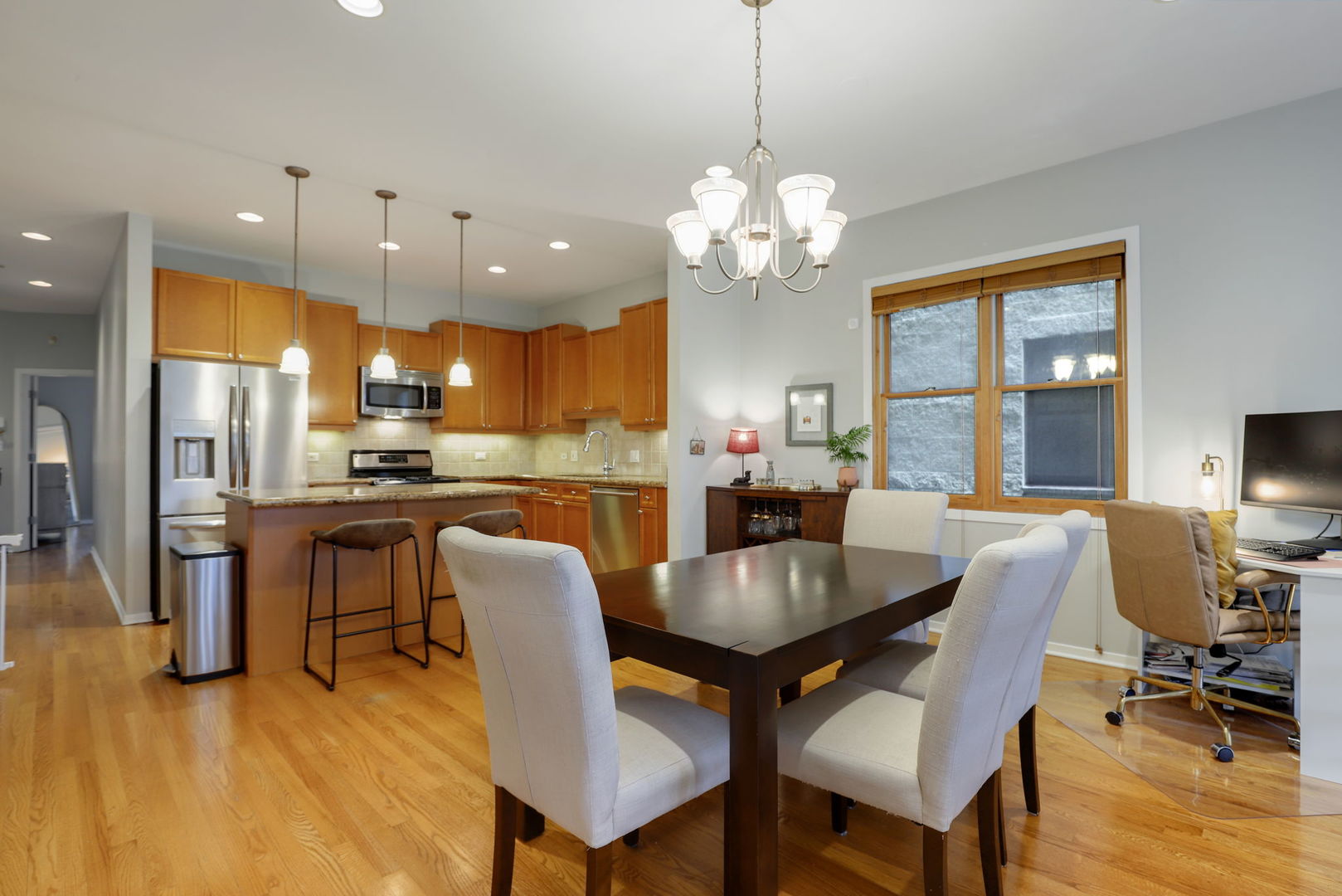 2746 N Wolcott Avenue Unit: 1N