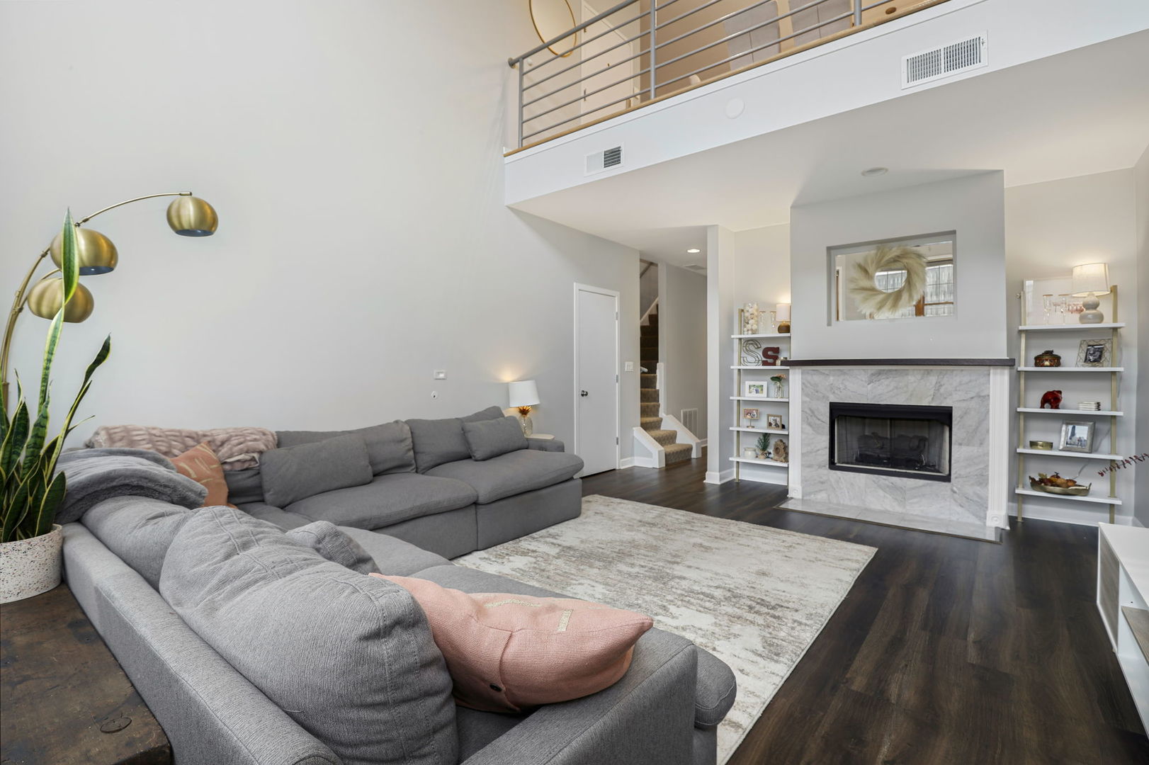 2746 N Wolcott Avenue Unit: 1N