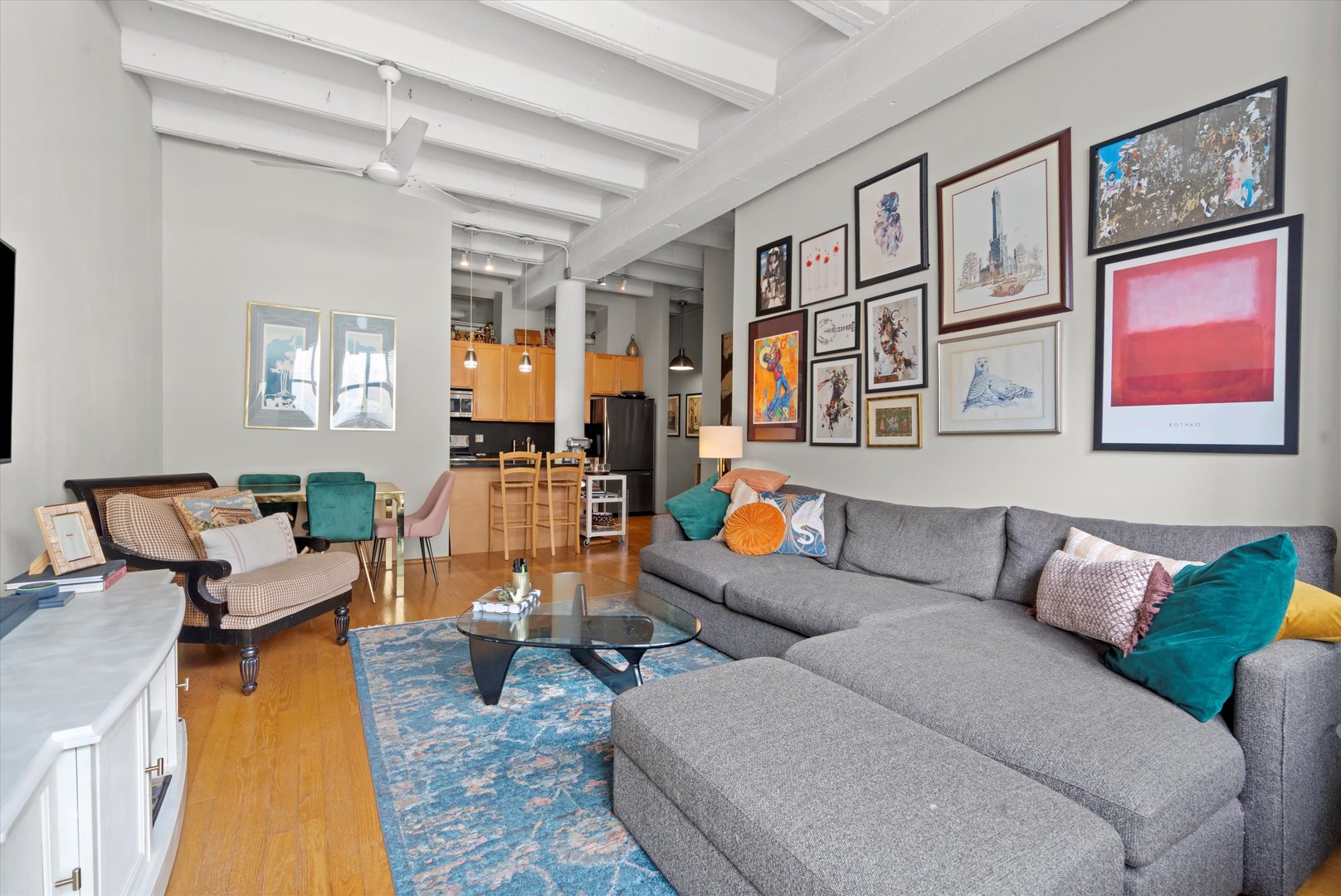 5313 N Ravenswood Avenue Unit: 103