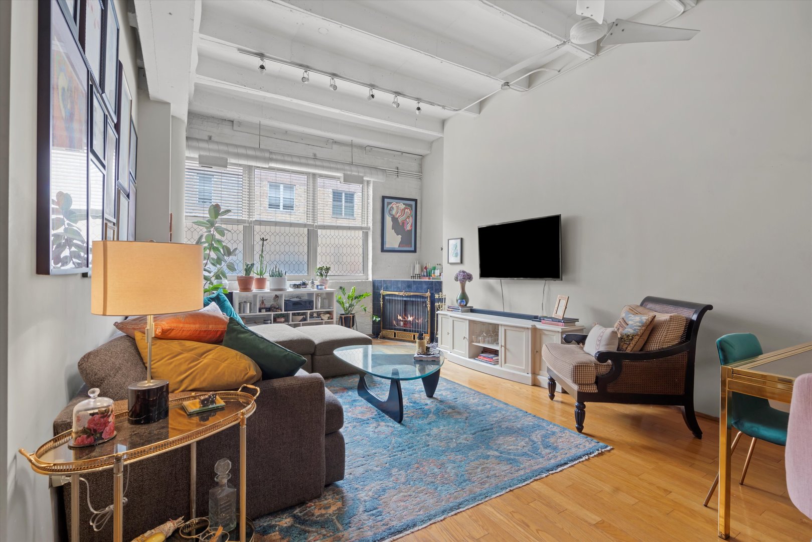 5313 N Ravenswood Avenue Unit: 103