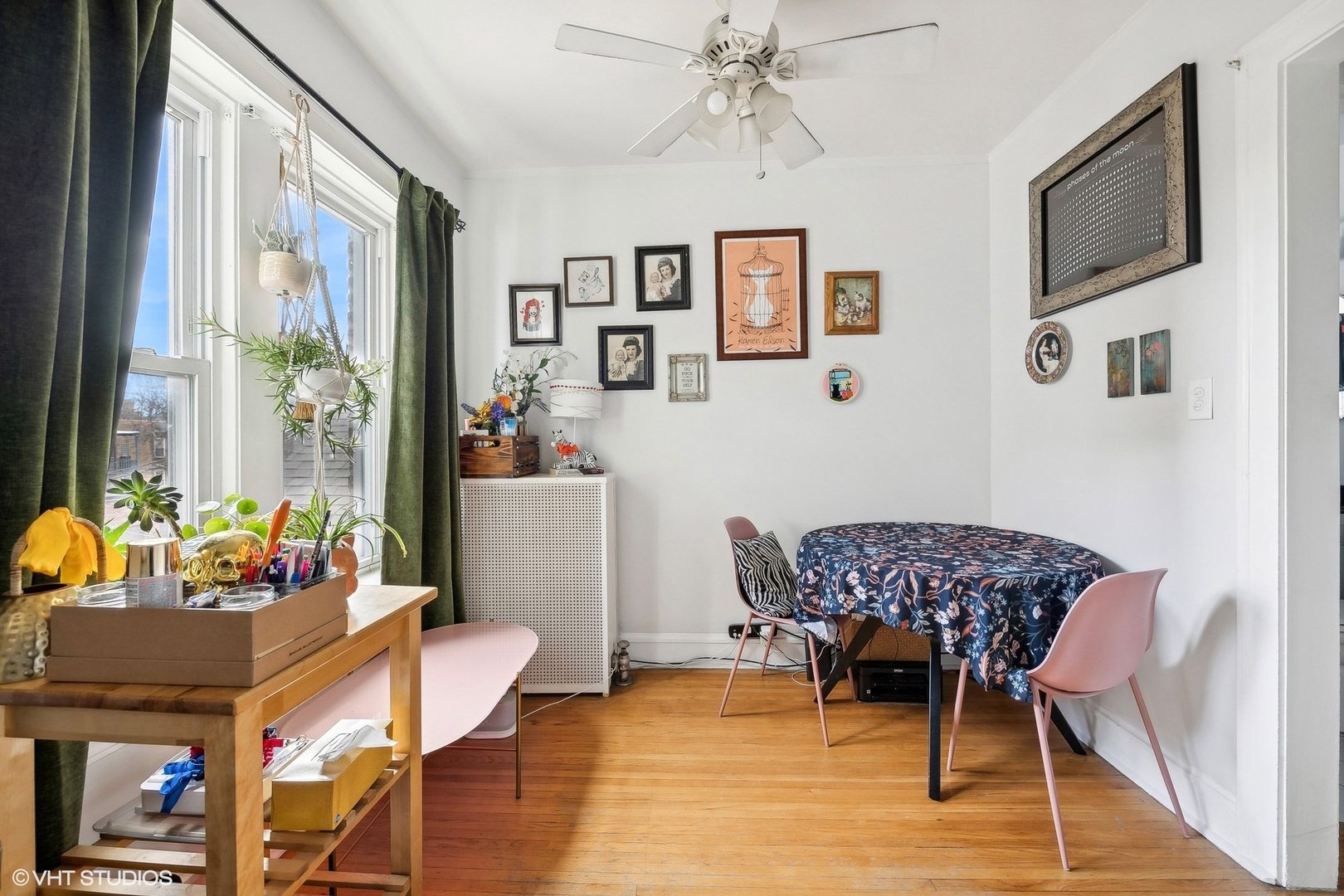 4955 N SEELEY Avenue Unit: 2