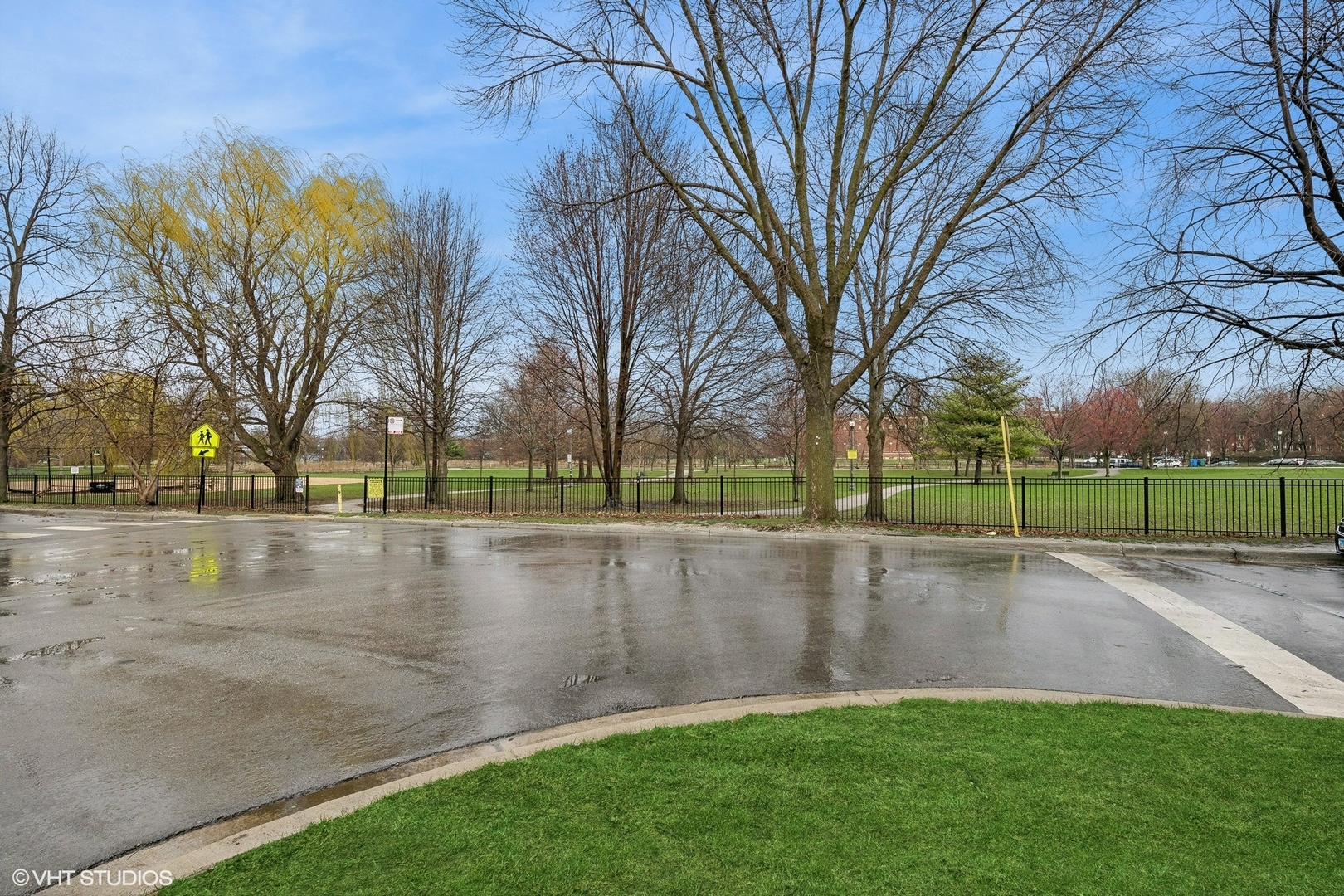 4955 N SEELEY Avenue Unit: 2