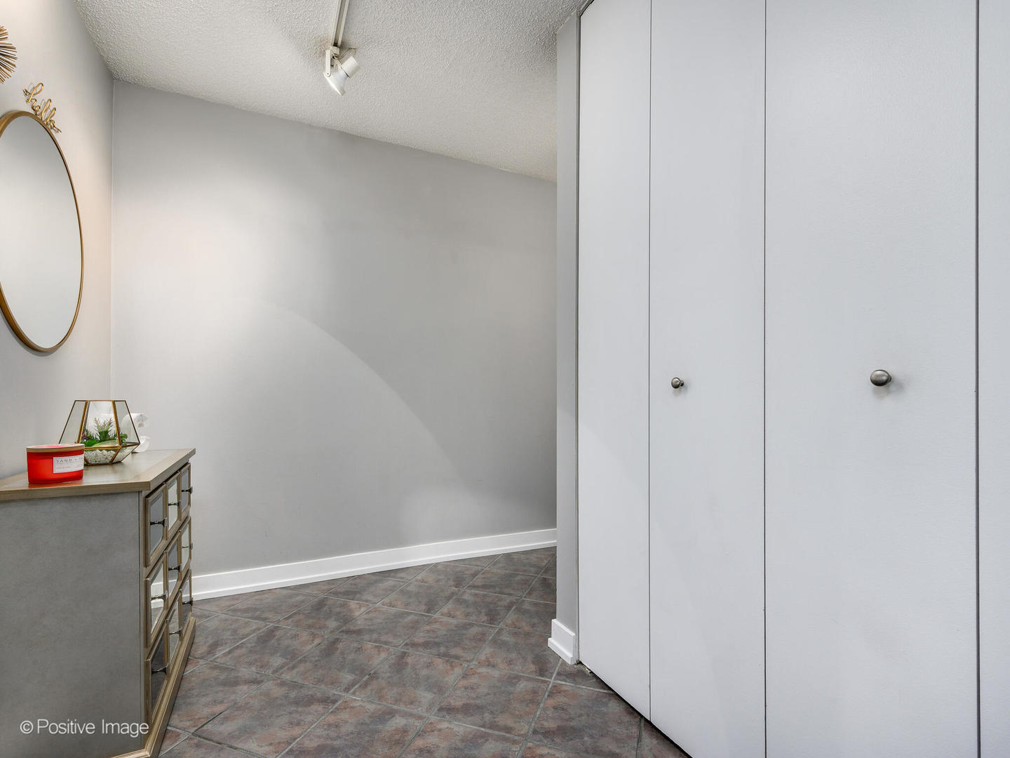 70 W HURON Street Unit: 906