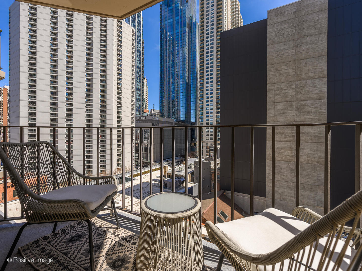 70 W HURON Street Unit: 906