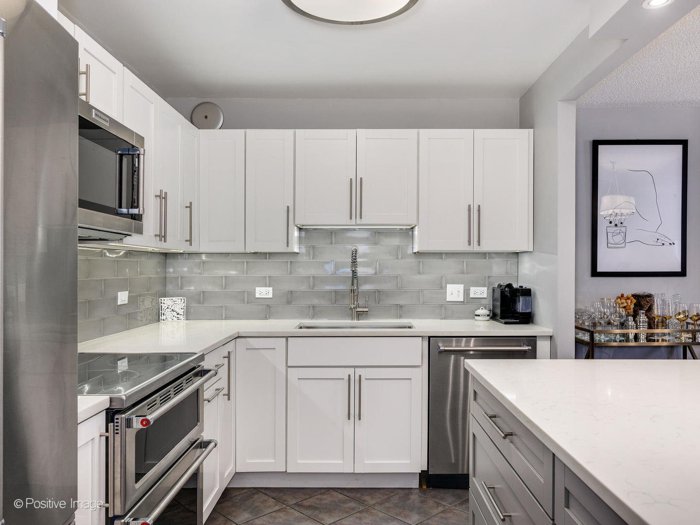 70 W HURON Street Unit: 906