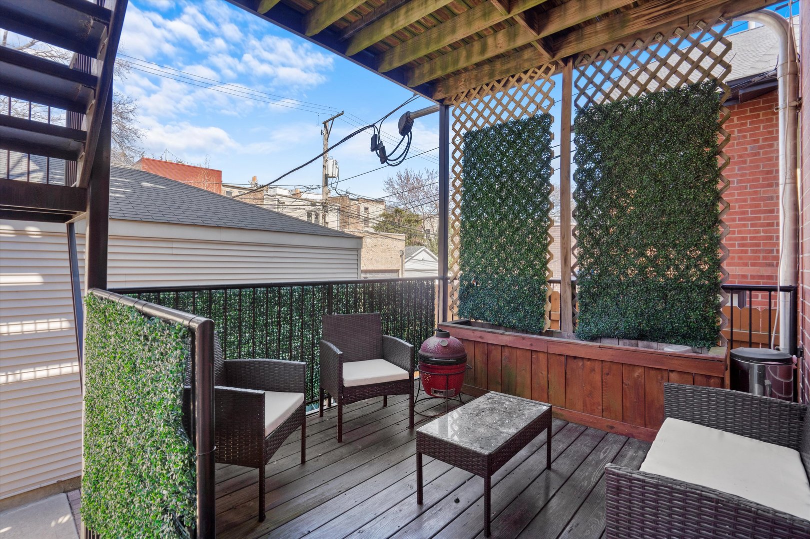 1332 N WOLCOTT Avenue Unit: 1