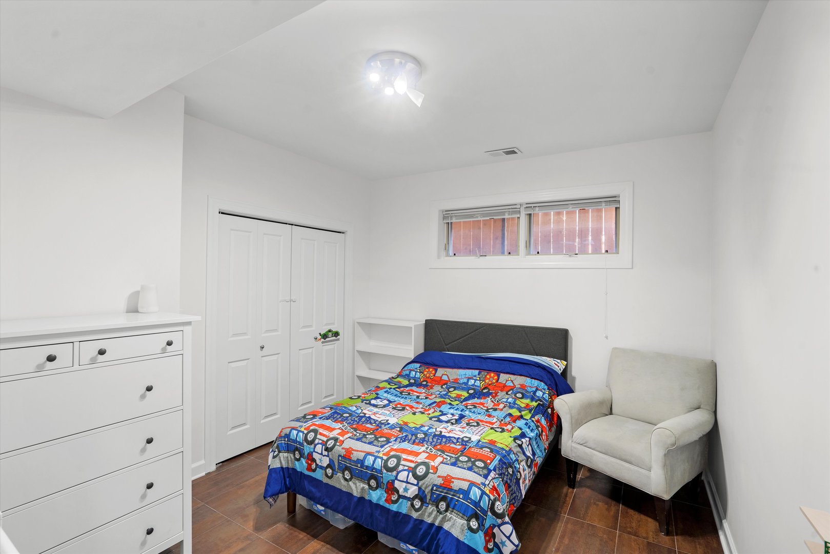 1332 N WOLCOTT Avenue Unit: 1