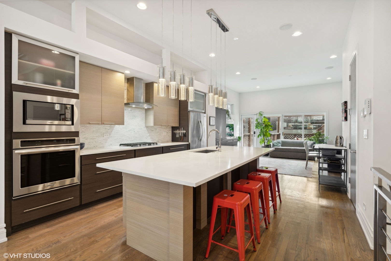 2857 W Belden Avenue