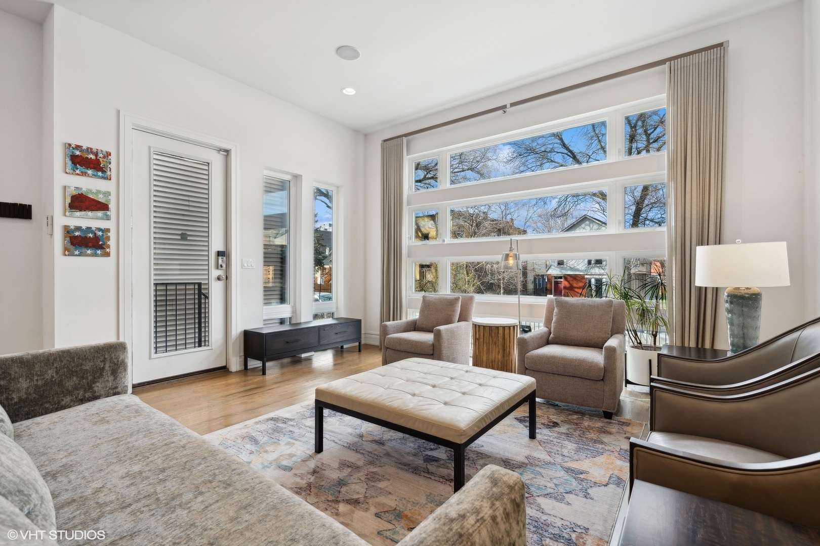 2857 W Belden Avenue