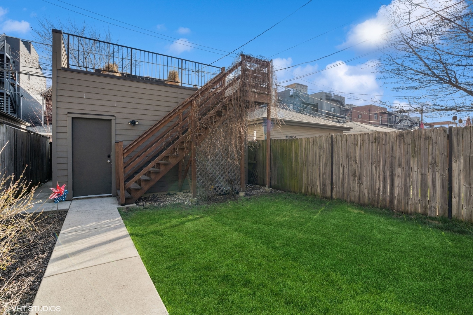 2857 W Belden Avenue