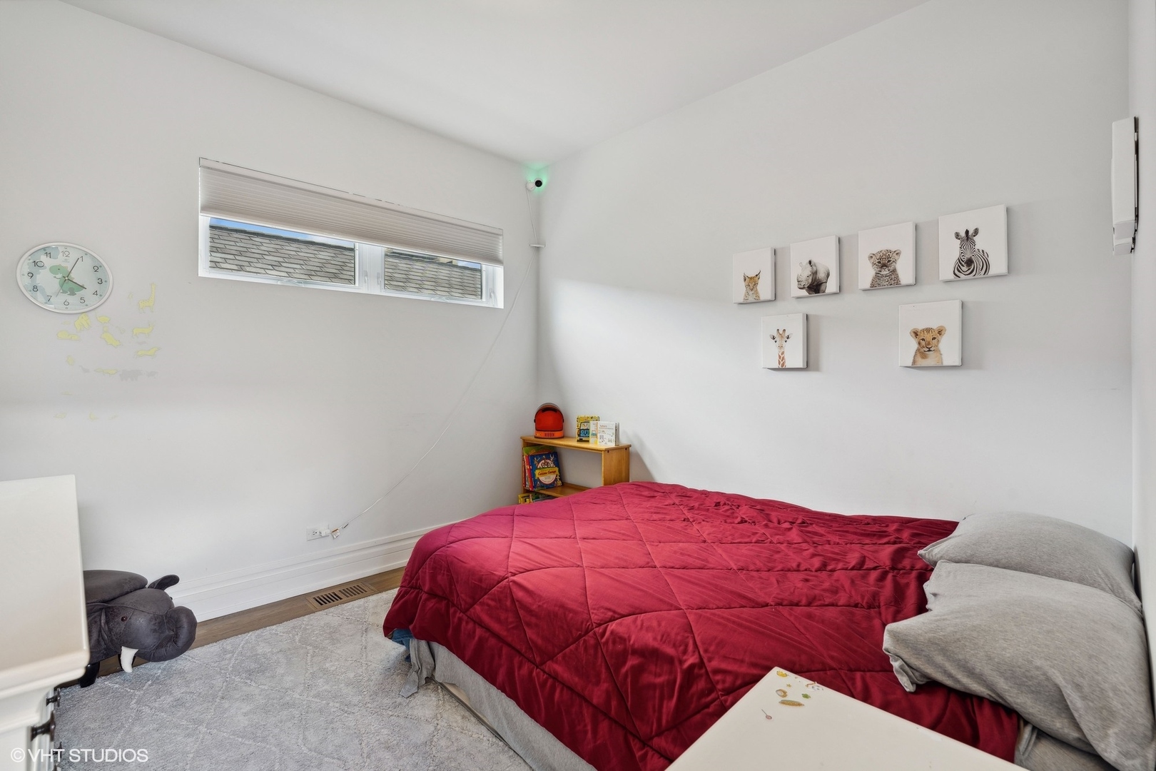 2857 W Belden Avenue