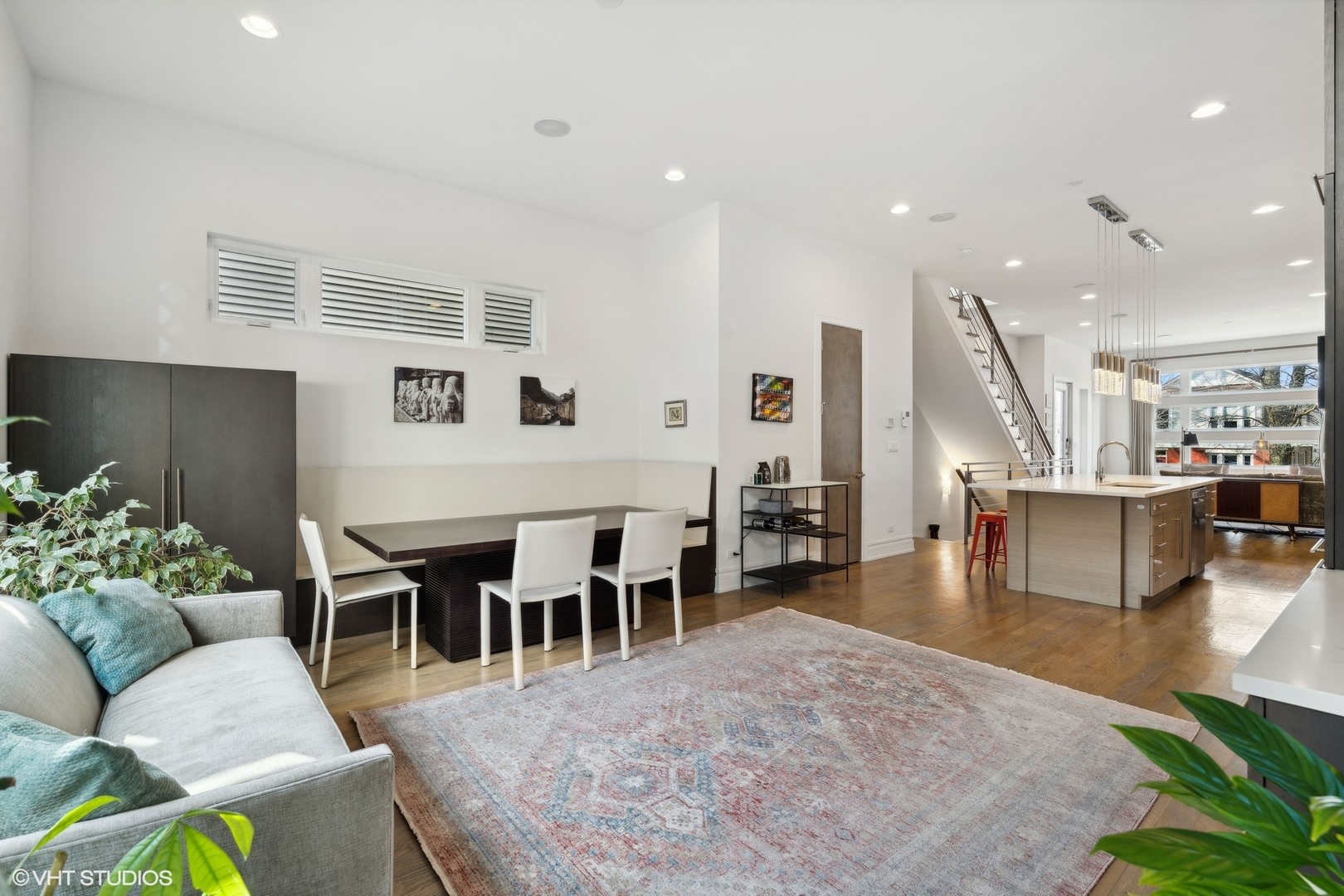 2857 W Belden Avenue