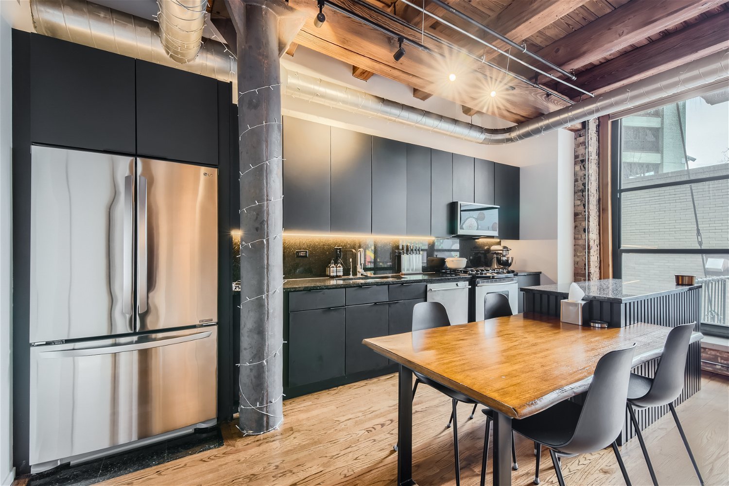 1133 S Wabash Avenue Unit: 207