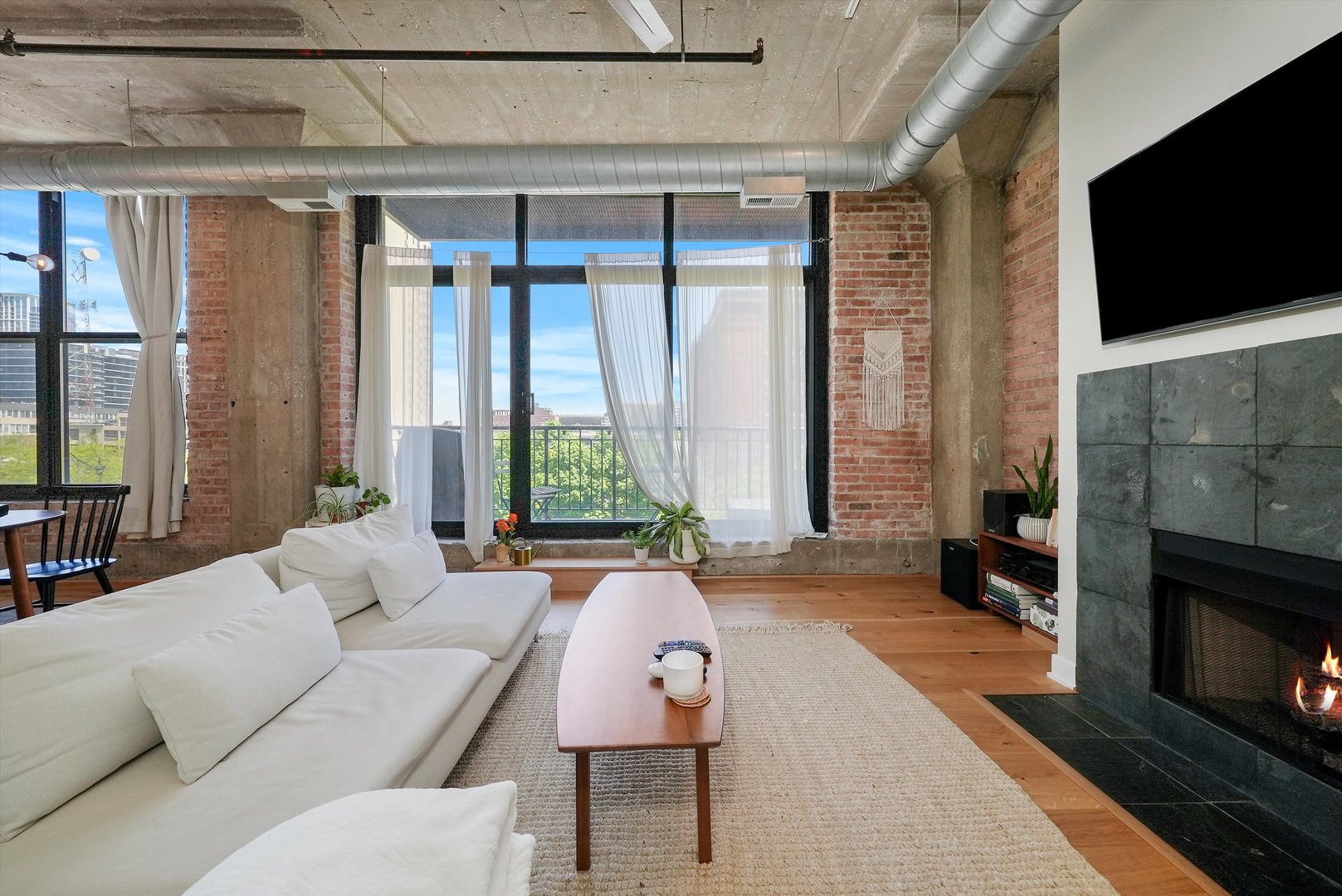 1516 S Wabash Avenue Unit: 401