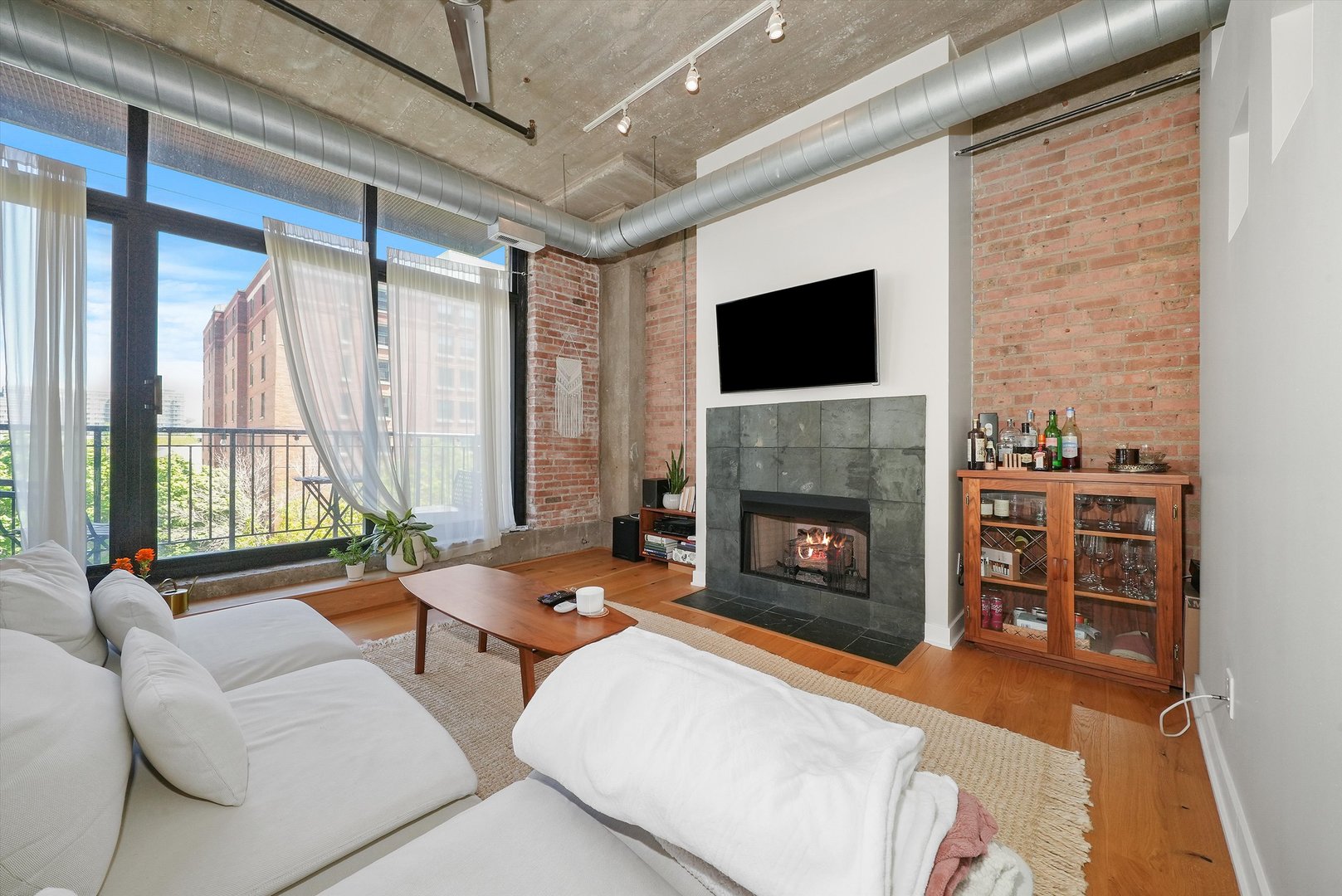 1516 S Wabash Avenue Unit: 401