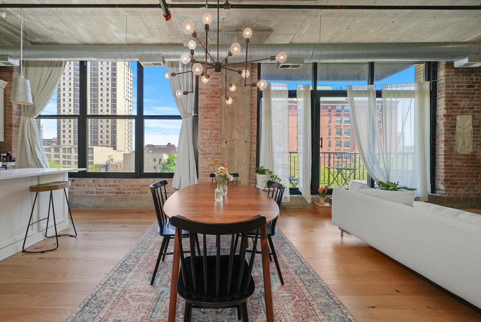 1516 S Wabash Avenue Unit: 401