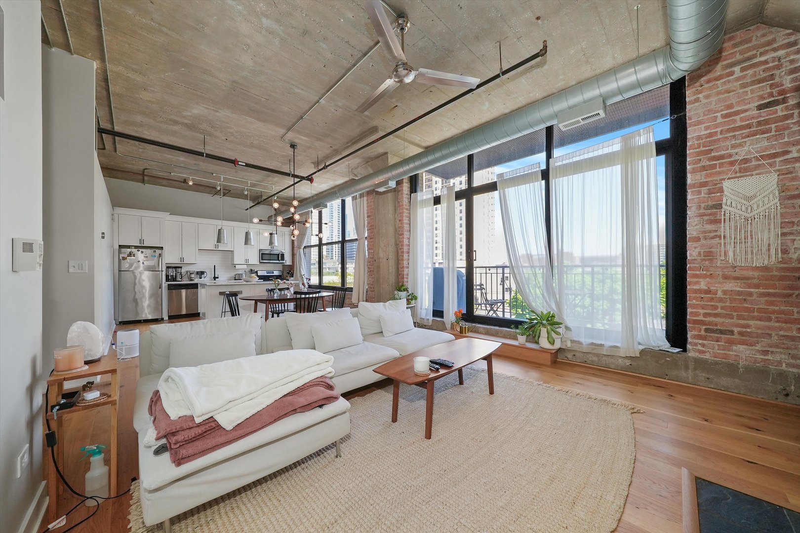 1516 S Wabash Avenue Unit: 401