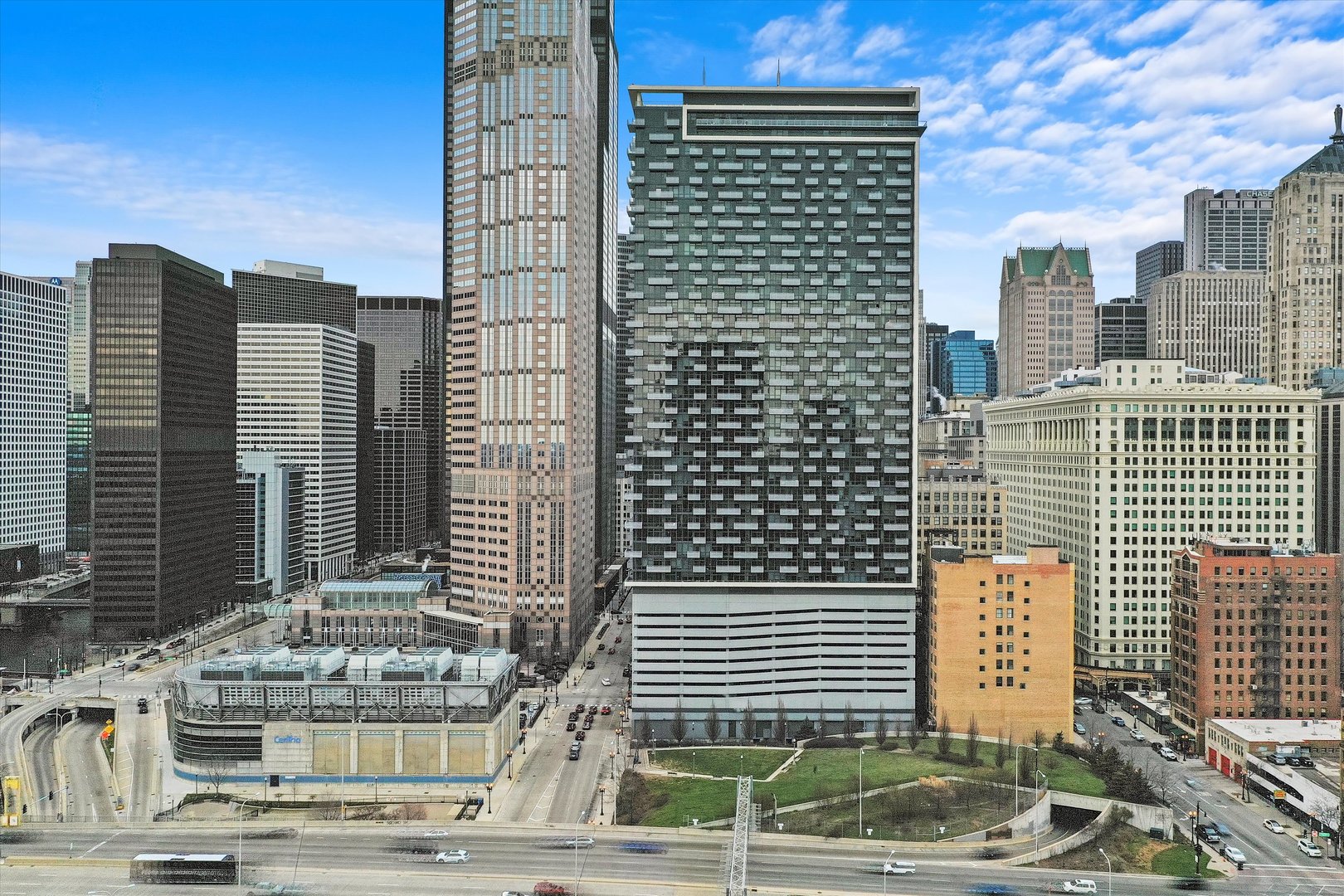 235 W VAN BUREN Street Unit: 3509