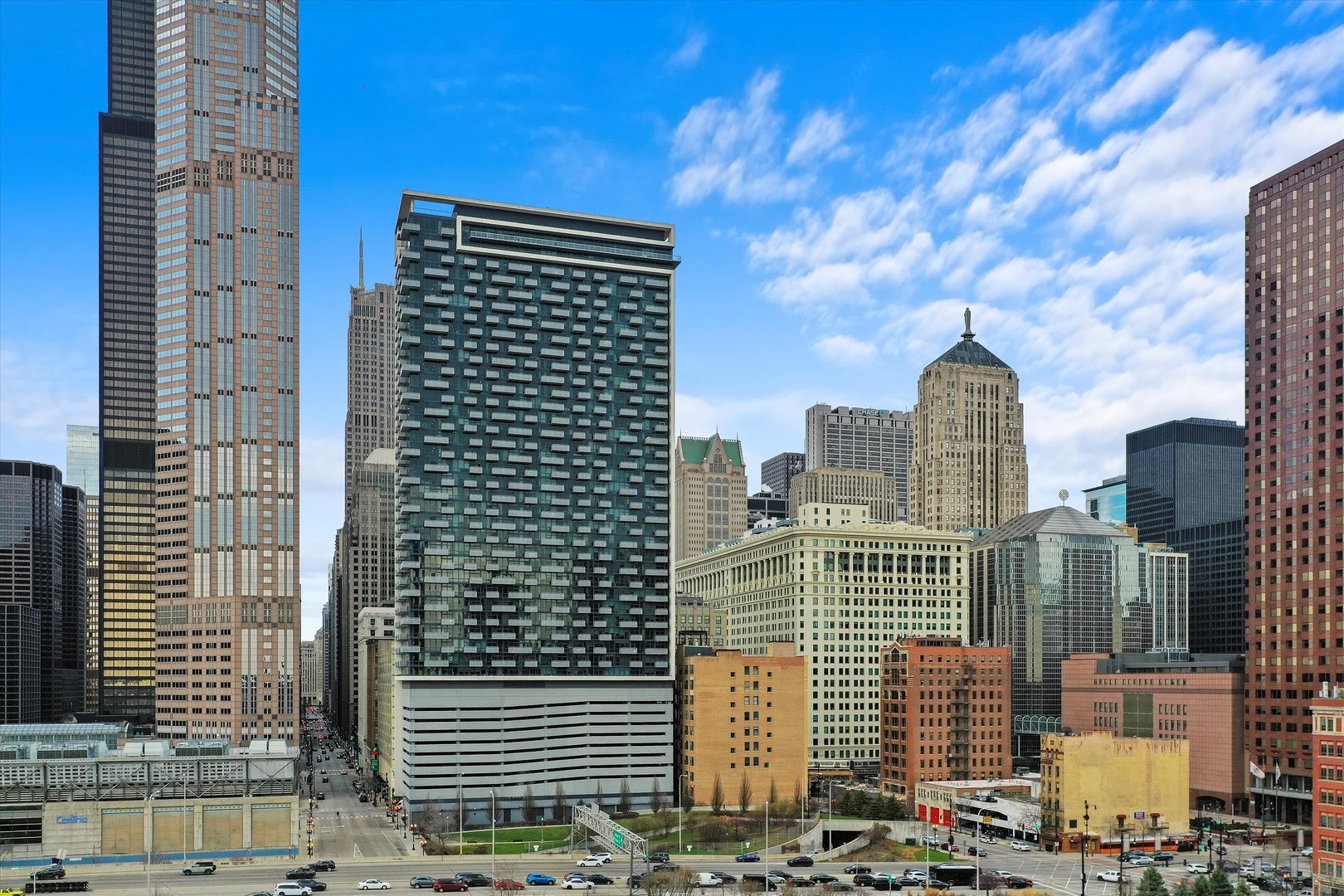 235 W VAN BUREN Street Unit: 3509