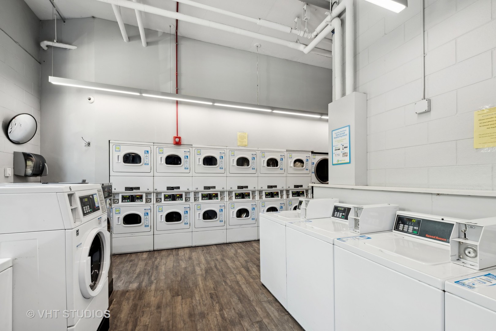 1255 N Sandburg Terrace Unit: 2704E