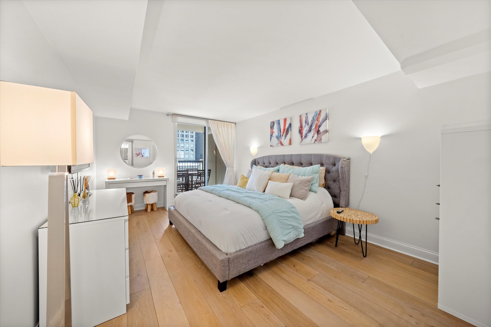 201 E Chestnut Street Unit: 10F