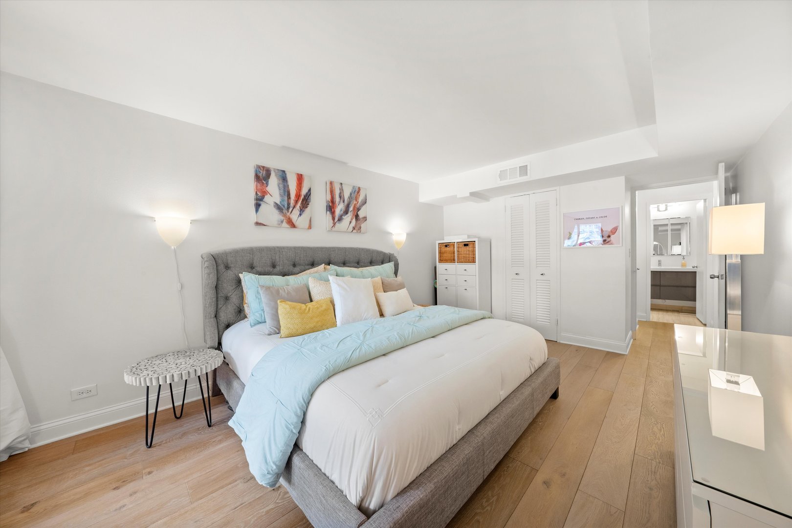 201 E Chestnut Street Unit: 10F