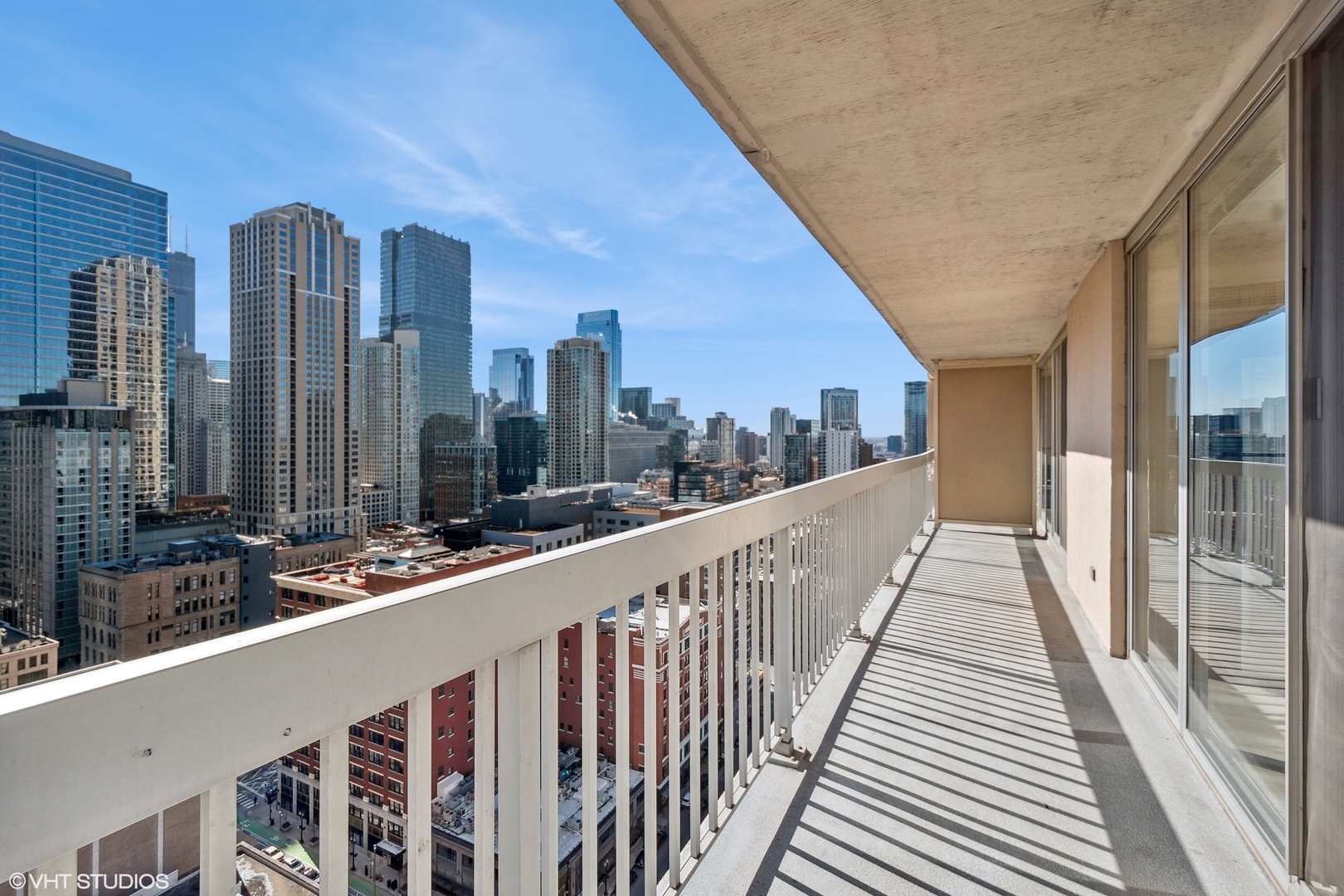 545 N Dearborn Street Unit: 2607