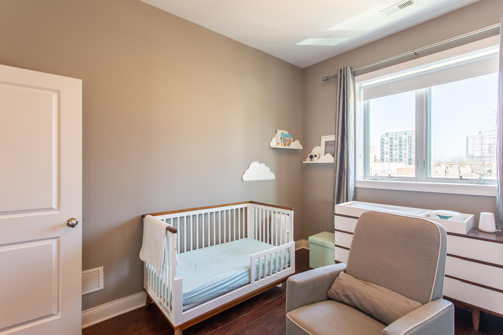 1845 S State Street Unit: 4