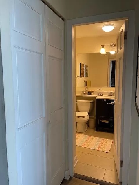 1355 N SANDBURG Terrace Unit: 1605